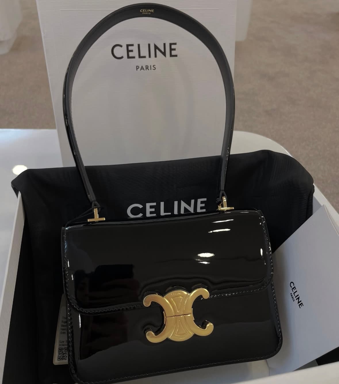 Céline Teen Triomphe — Cuir verni noir